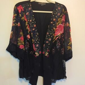 Violet Kay 1X Floral Cover Blouse